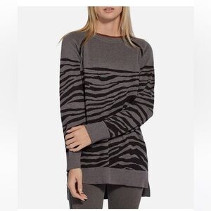 Lyssé New York Gray and Black Zebra Print Sweater- size Medium